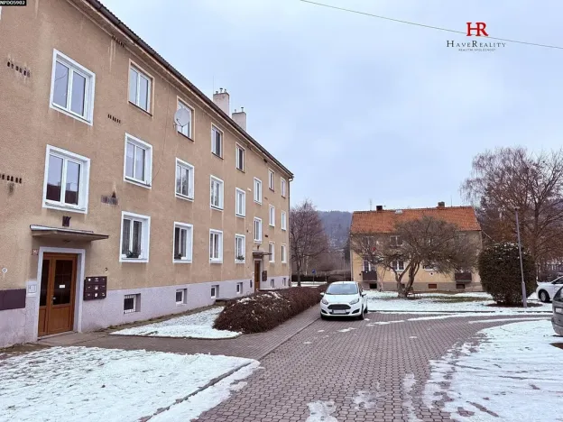 Prodej bytu 2+1, Sázava, Sídliště 9. května, 57 m2