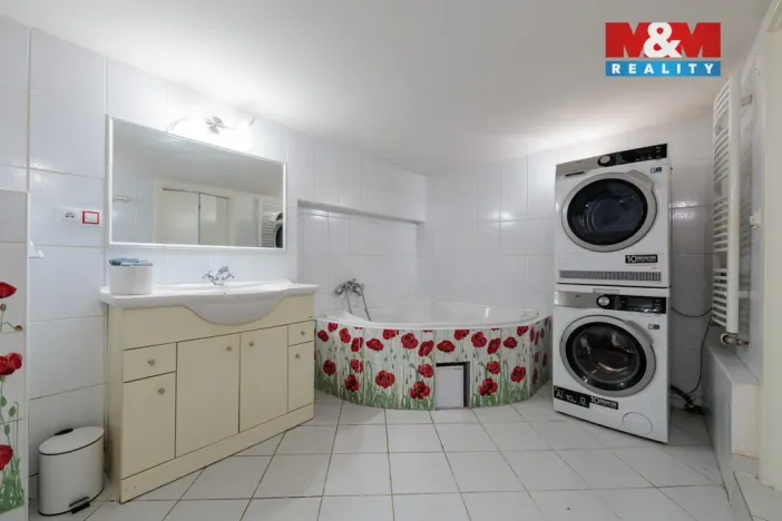 Prodej rodinného domu, Hroznětín, ČSA, 240 m2