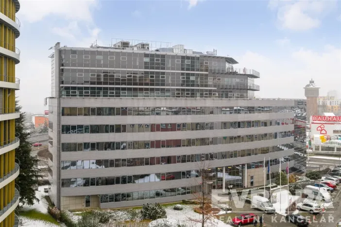Pronájem kanceláře, Praha - Nusle, Doudlebská, 883 m2
