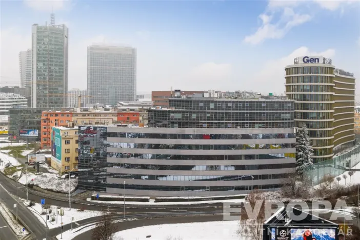 Pronájem kanceláře, Praha - Nusle, Doudlebská, 883 m2