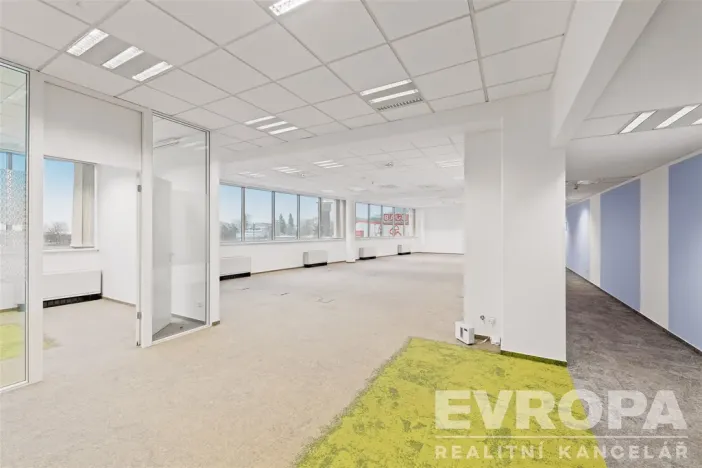 Pronájem kanceláře, Praha - Nusle, Doudlebská, 250 m2