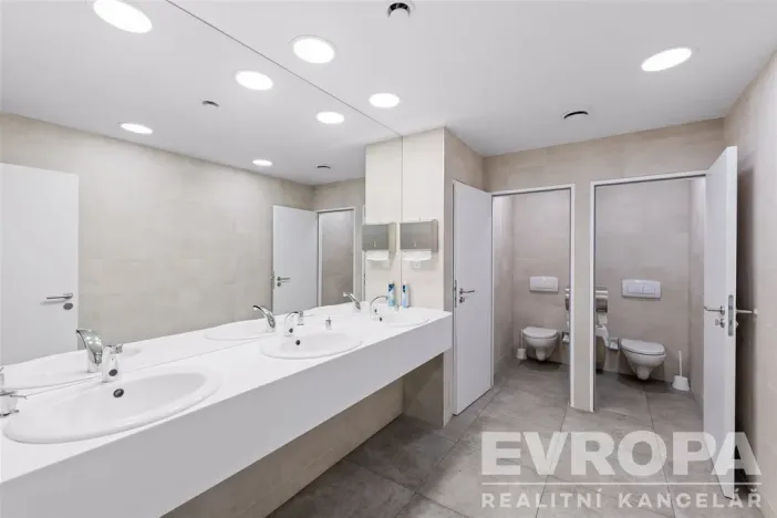 Pronájem kanceláře, Praha - Krč, Olbrachtova, 320 m2