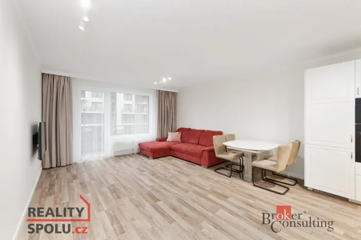 Prodej bytu 2+kk, Praha - Strašnice, Zvěřinova, 59 m2