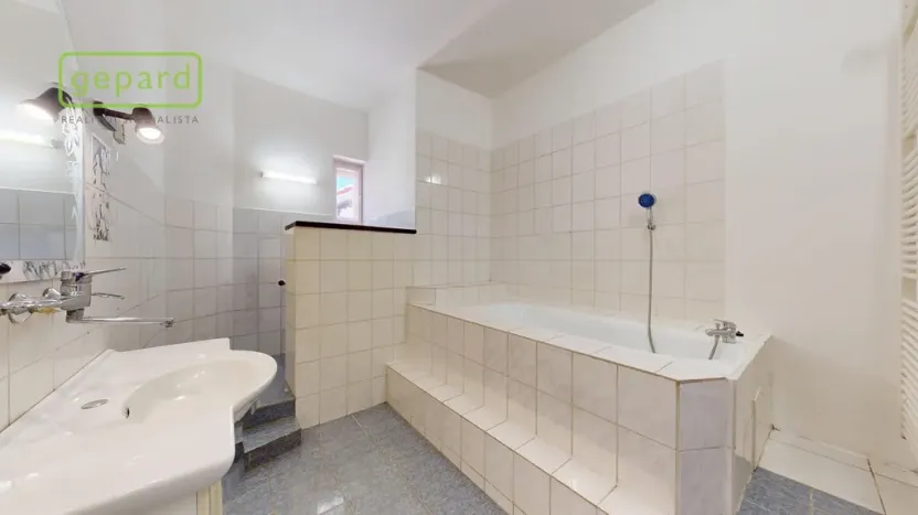 Prodej atypického bytu, Ústí nad Labem - Ústí nad Labem-centrum, Králova výšina, 104 m2