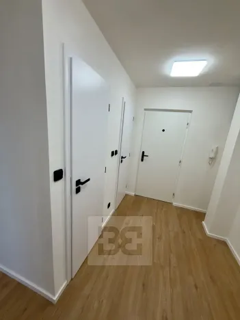 Pronájem bytu 2+kk, Kladno, Polská, 40 m2