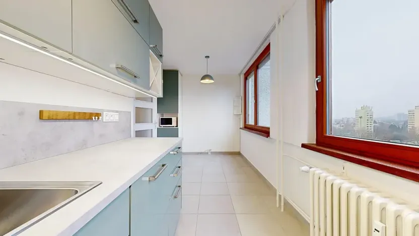 Pronájem bytu 3+1, Praha - Střížkov, Děčínská, 87 m2