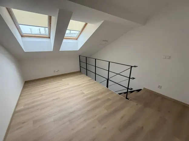 Pronájem bytu 3+kk, Plzeň, Skvrňanská, 78 m2
