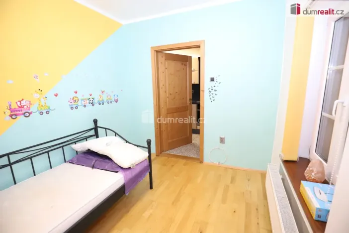 Prodej bytu 3+1, Cheb, Hradební, 52 m2