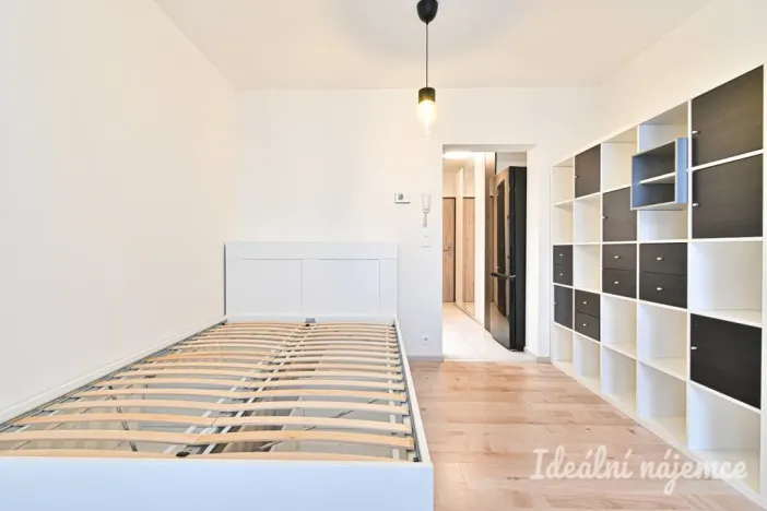 Pronájem bytu 1+1, Rosice, Na Vyhlídce, 24 m2