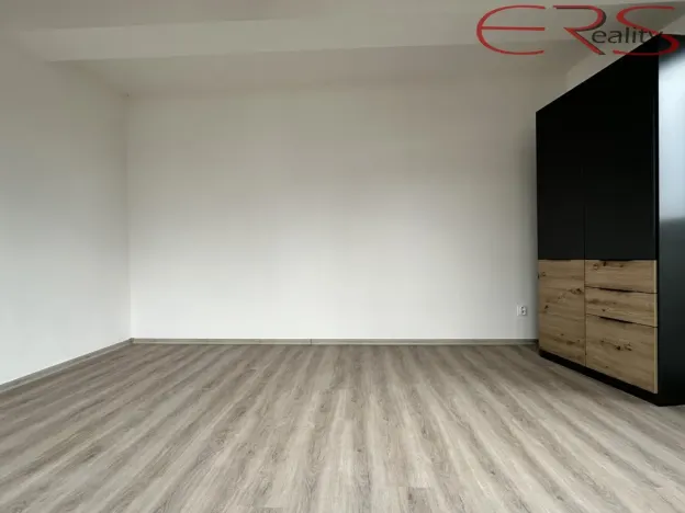 Pronájem bytu 2+kk, Jablonec nad Nisou - Mšeno nad Nisou, Mládí, 46 m2