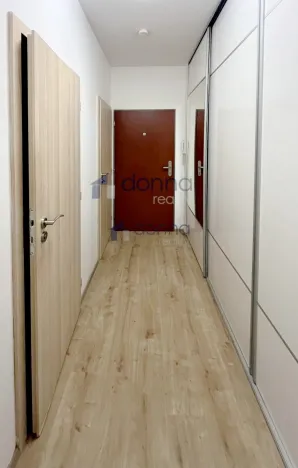 Pronájem bytu 2+kk, Praha, Freyova, 43 m2