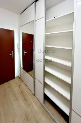 Pronájem bytu 2+kk, Praha, Freyova, 43 m2