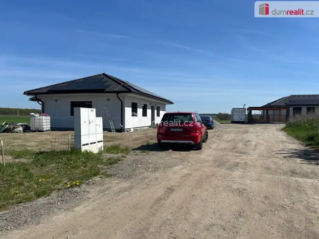 Prodej pozemku pro bydlení, Bělušice, 662 m2