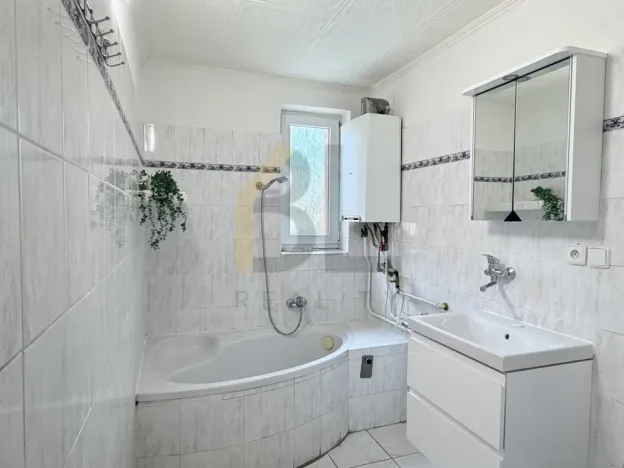 Prodej bytu 3+1, Hodonín, Seifertova, 55 m2