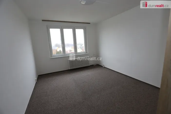 Prodej bytu 2+1, Hroznětín, Sídliště, 64 m2