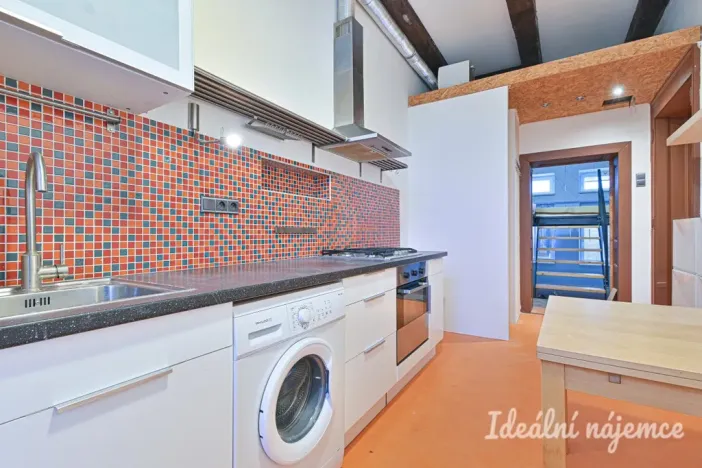 Pronájem bytu 1+1, Brno, Sirotkova, 38 m2