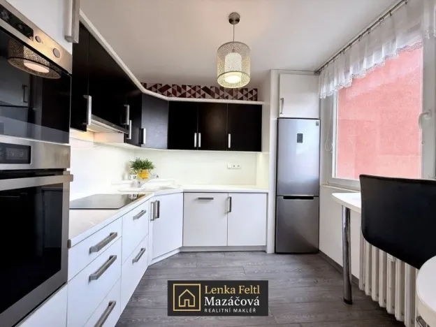 Prodej bytu 4+1, Šternberk, Uničovská, 75 m2