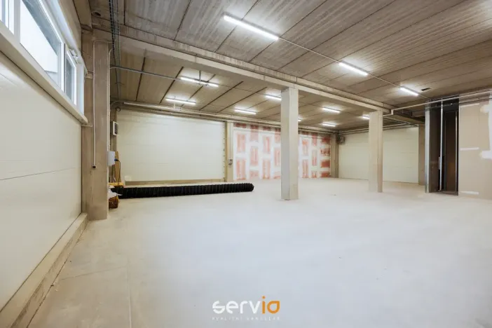 Pronájem skladu, Brno, Zaoralova, 549 m2