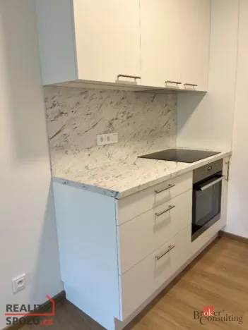 Pronájem bytu 2+kk, Praha - Kobylisy, Mirovická, 44 m2