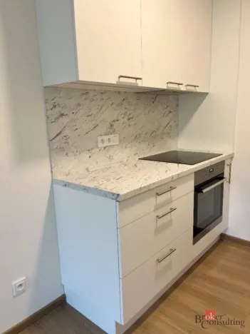 Pronájem bytu 2+kk, Praha - Kobylisy, Mirovická, 44 m2