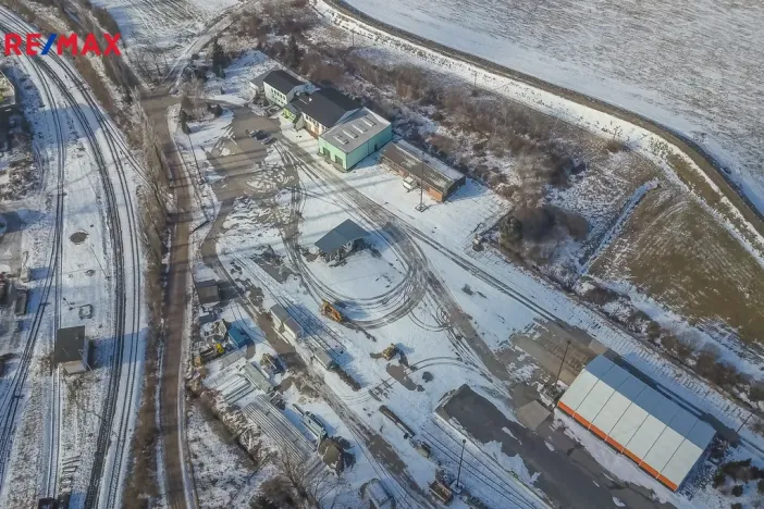 Prodej výrobních prostor, Okříšky, Za tratí, 2224 m2