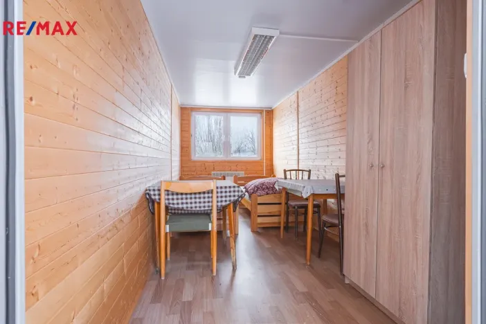 Prodej výrobních prostor, Okříšky, Za tratí, 2224 m2