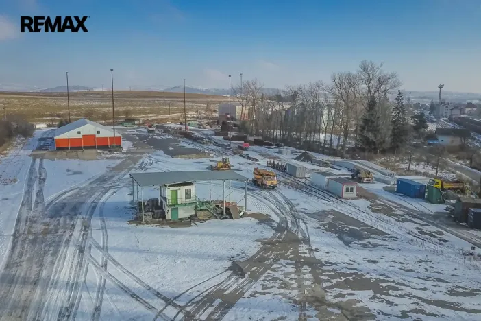 Prodej výrobních prostor, Okříšky, Za tratí, 2224 m2