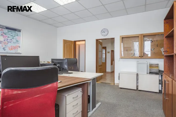 Prodej výrobních prostor, Okříšky, Za tratí, 2224 m2