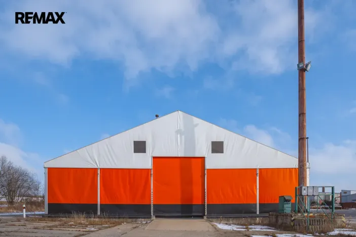 Prodej výrobních prostor, Okříšky, Za tratí, 2224 m2