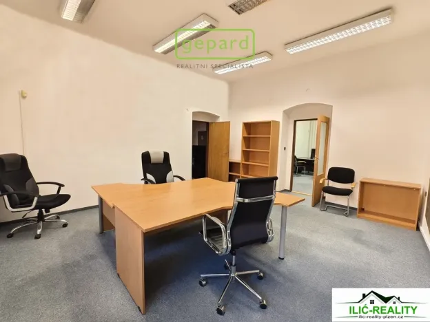 Pronájem kanceláře, Plzeň, Na Roudné, 45 m2