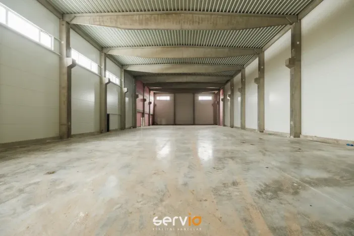 Pronájem skladu, Brno, Zaoralova, 1397 m2