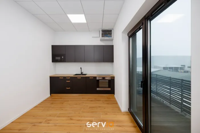 Pronájem kanceláře, Brno, Úlehlova, 94 m2