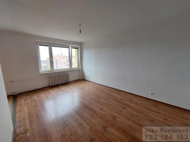 Pronájem bytu 2+1, Krnov - Pod Cvilínem, SPC G, 55 m2