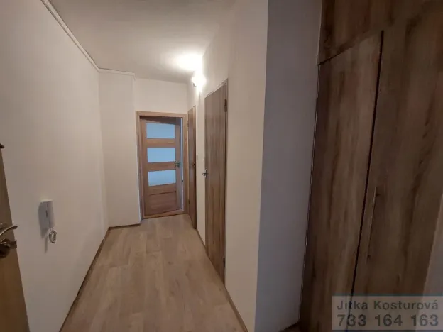 Pronájem bytu 2+1, Krnov - Pod Cvilínem, SPC G, 55 m2