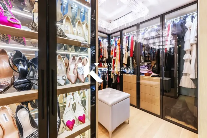 Prodej bytu 4+kk, Praha - Karlín, Karolinská, 200 m2