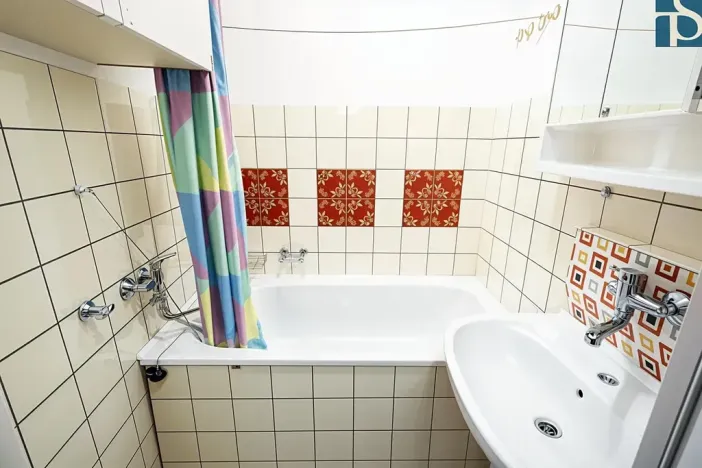 Prodej bytu 2+1, Praha - Vokovice, Kamerunská, 57 m2