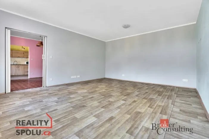 Prodej bytu 2+1, Nejdek, náměstí Karla IV., 70 m2