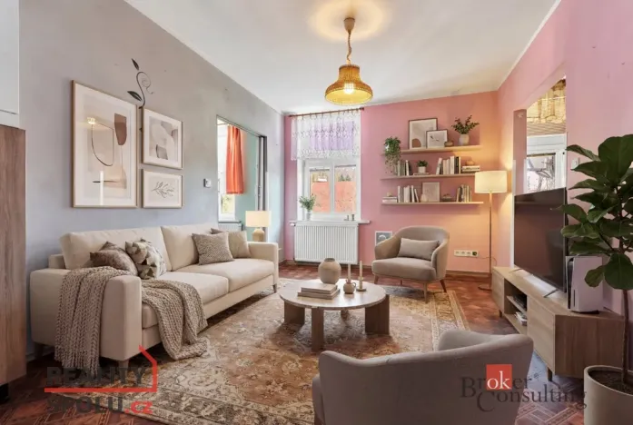 Prodej bytu 2+1, Nejdek, náměstí Karla IV., 70 m2