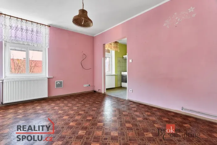 Prodej bytu 2+1, Nejdek, náměstí Karla IV., 70 m2