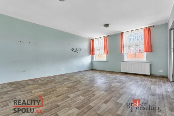 Prodej bytu 2+1, Nejdek, náměstí Karla IV., 70 m2