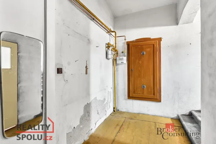 Prodej bytu 2+1, Nejdek, náměstí Karla IV., 70 m2