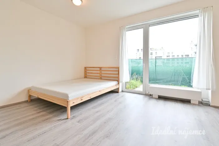 Pronájem bytu 1+kk, Brno - Sadová, Moskalykova, 41 m2