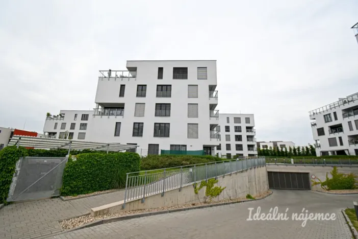 Pronájem bytu 1+kk, Brno - Sadová, Moskalykova, 41 m2