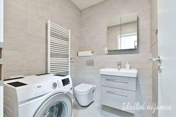 Pronájem bytu 2+kk, Brno, Líšeňská, 34 m2