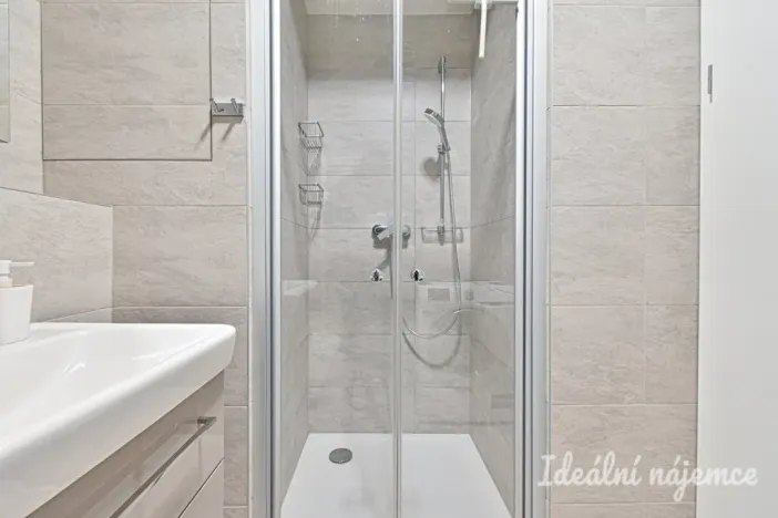 Pronájem bytu 2+kk, Brno, Líšeňská, 34 m2