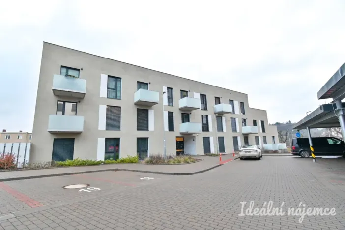 Pronájem bytu 2+kk, Brno, Líšeňská, 34 m2