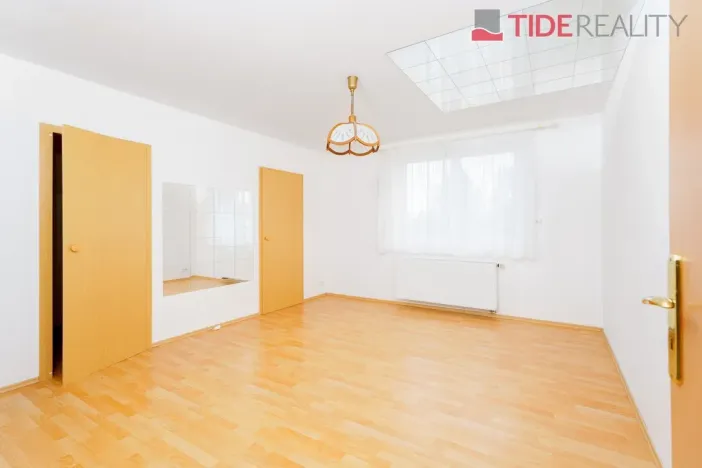 Pronájem vily, Jesenice, V Zátiší, 290 m2