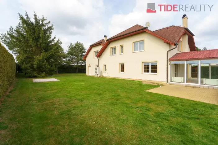 Pronájem vily, Jesenice, V Zátiší, 290 m2