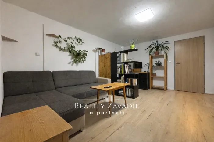 Pronájem bytu 2+1, Praha - Radotín, Na Výšince, 42 m2