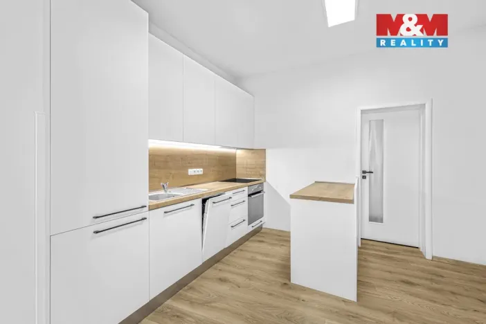 Prodej rodinného domu, Hradec Králové - Kukleny, Pražská třída, 91 m2